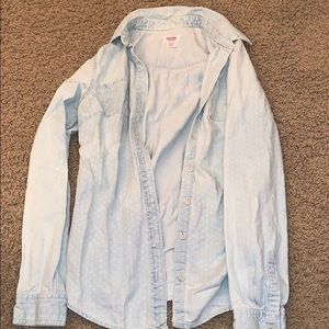 Mossimo button up shirt !